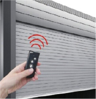 リモコンで操作