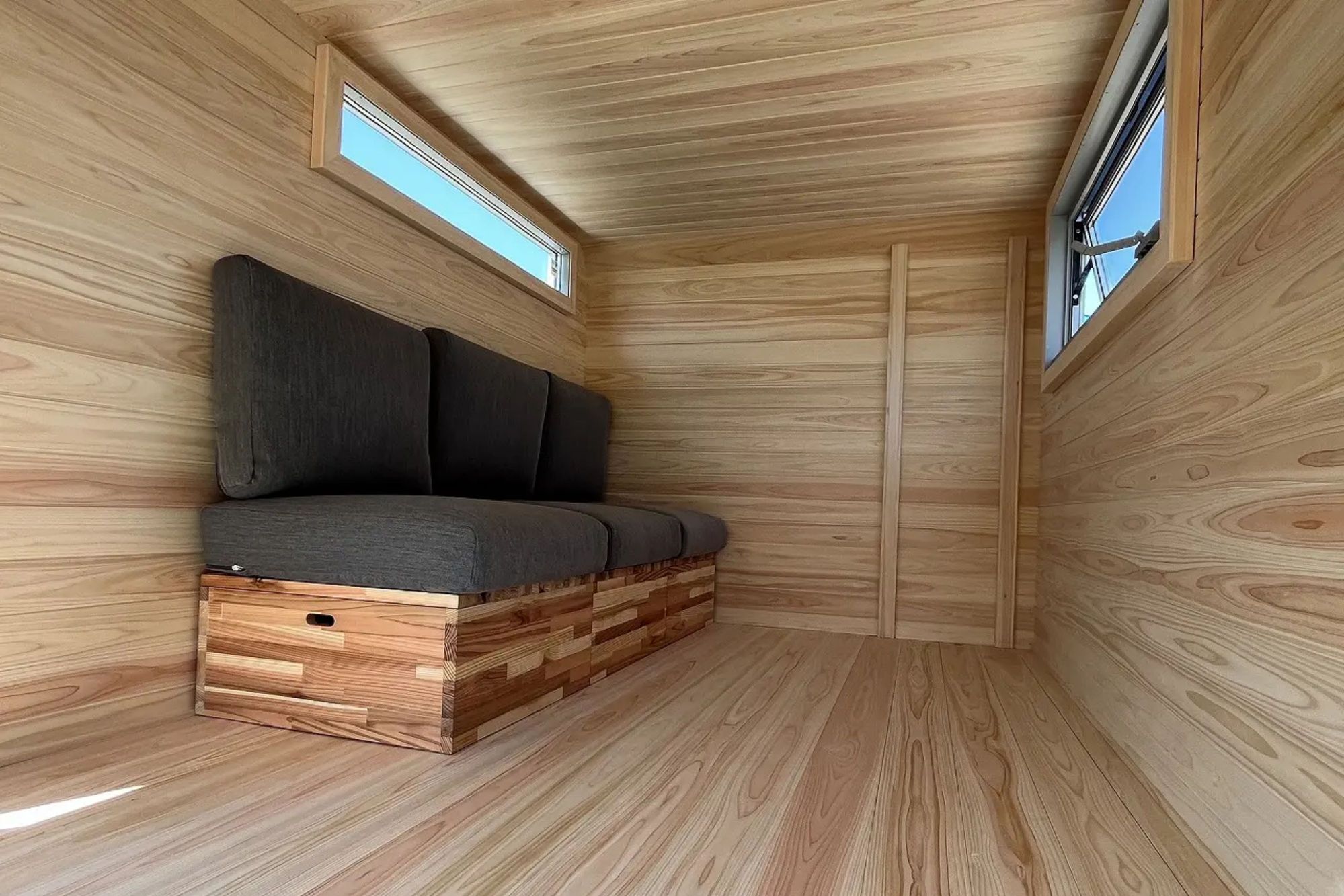 トレーラーハウス 小屋 キャンプ サウナ 木製 檜 ヒノキ けん引免許不要 アウトドア 別荘