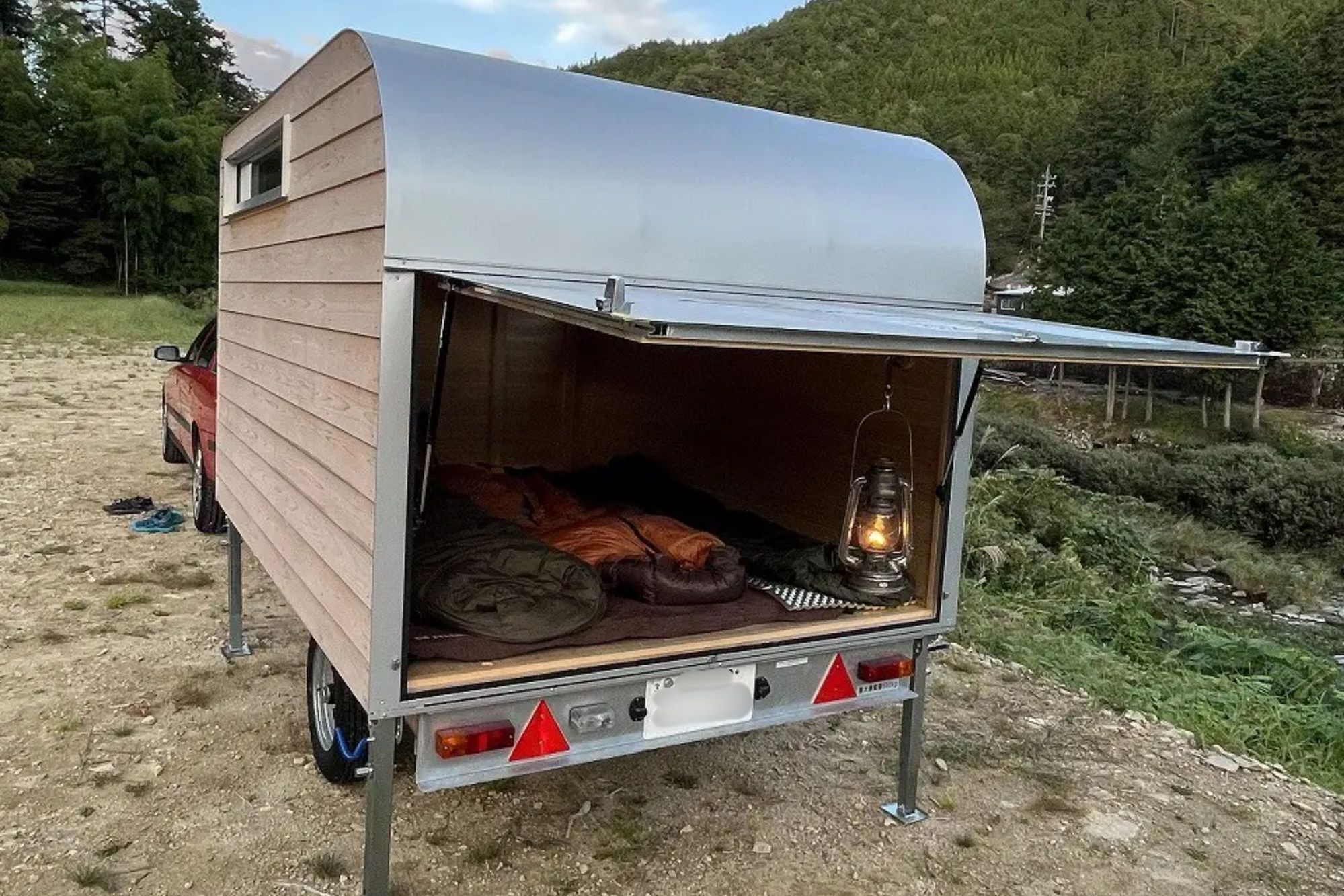 トレーラーハウス 小屋 キャンプ サウナ 木製 檜 ヒノキ けん引免許不要 アウトドア 別荘