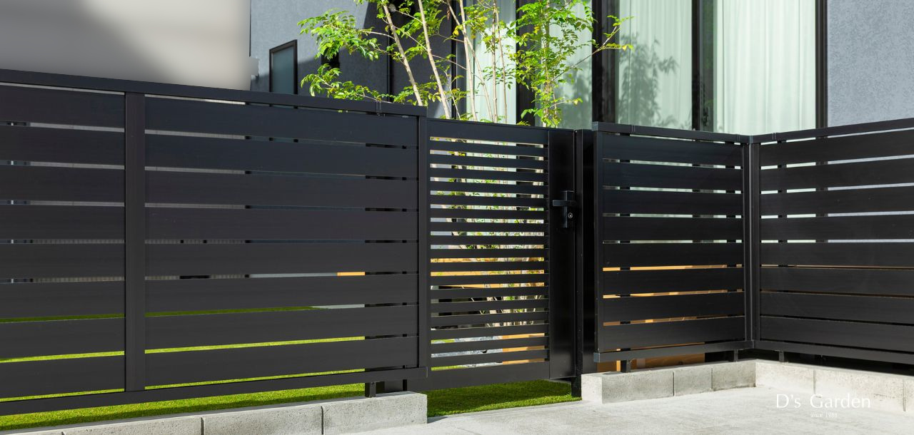 フェンス エクステリア おすすめ 愛知 外構 新築外構 リフォーム外構 目隠し 木樹脂 アルミ ルーバー 施工例 ランキング