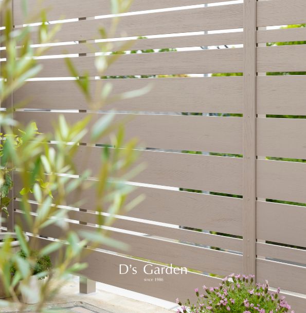 フェンス エクステリア おすすめ 愛知 外構 新築外構 リフォーム外構 目隠し 木樹脂 アルミ ルーバー 施工例 ランキング