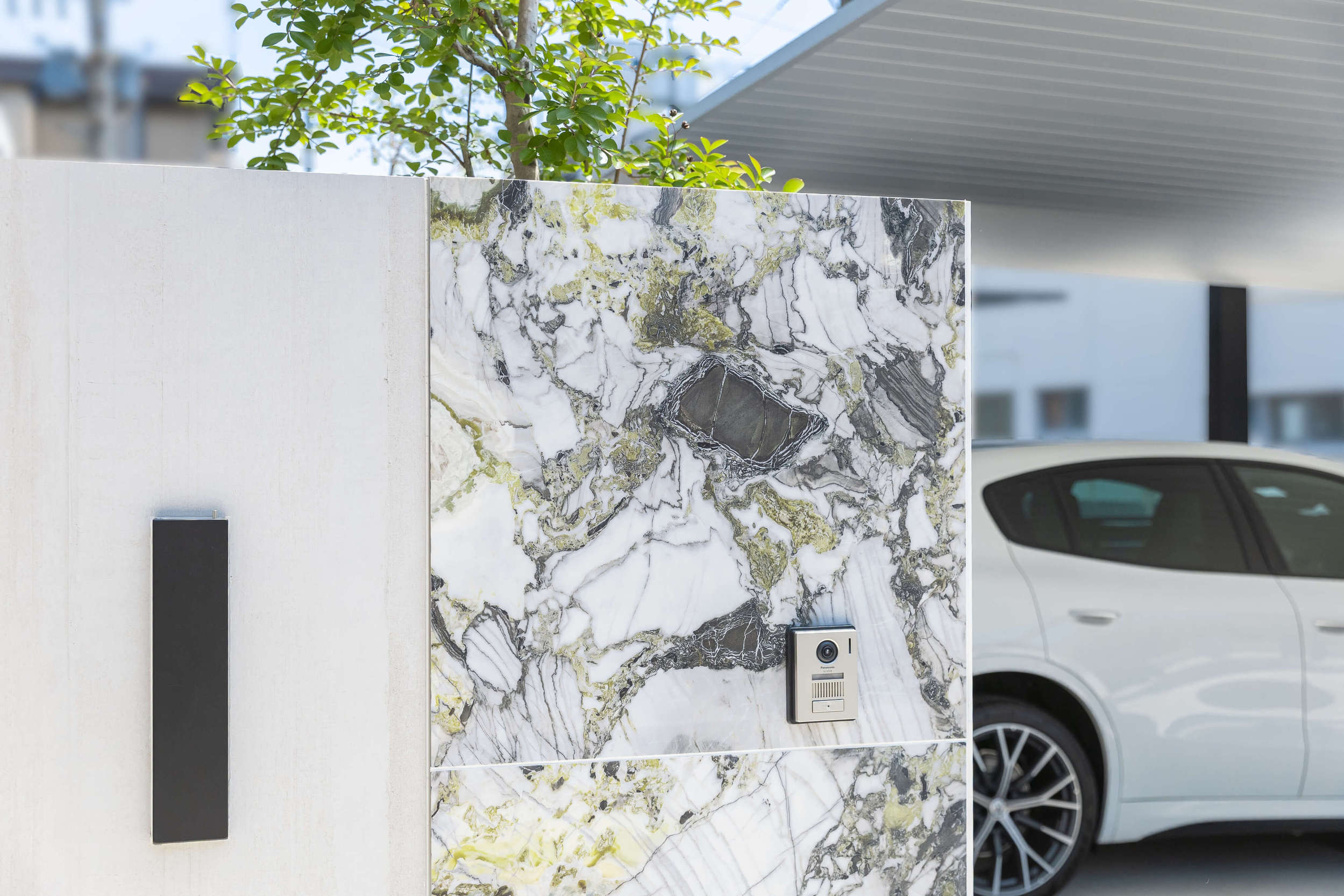 お洒落 おしゃれ 高級感 愛知県 名古屋市 新築外構 セキスイハウス 施工例 エクステリア カーポート タイルテラス おすすめ 口コミ デザイン