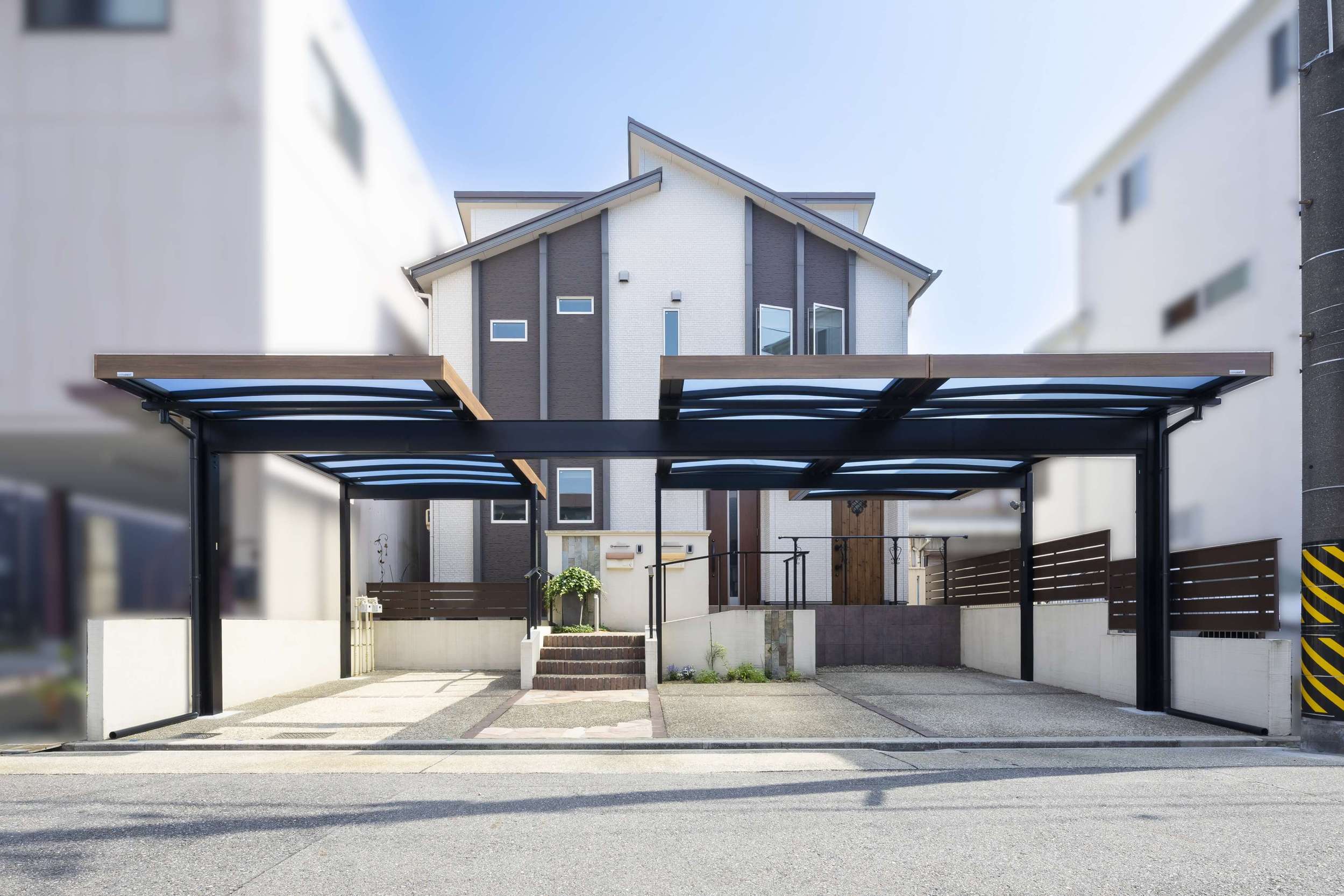 愛知県 名古屋市 カーポート アゼスト 三協アルミ リフォーム リフォーム外構 おしゃれ 高級感 Uスタイル アゼスト 口コミ おすすめ 木目