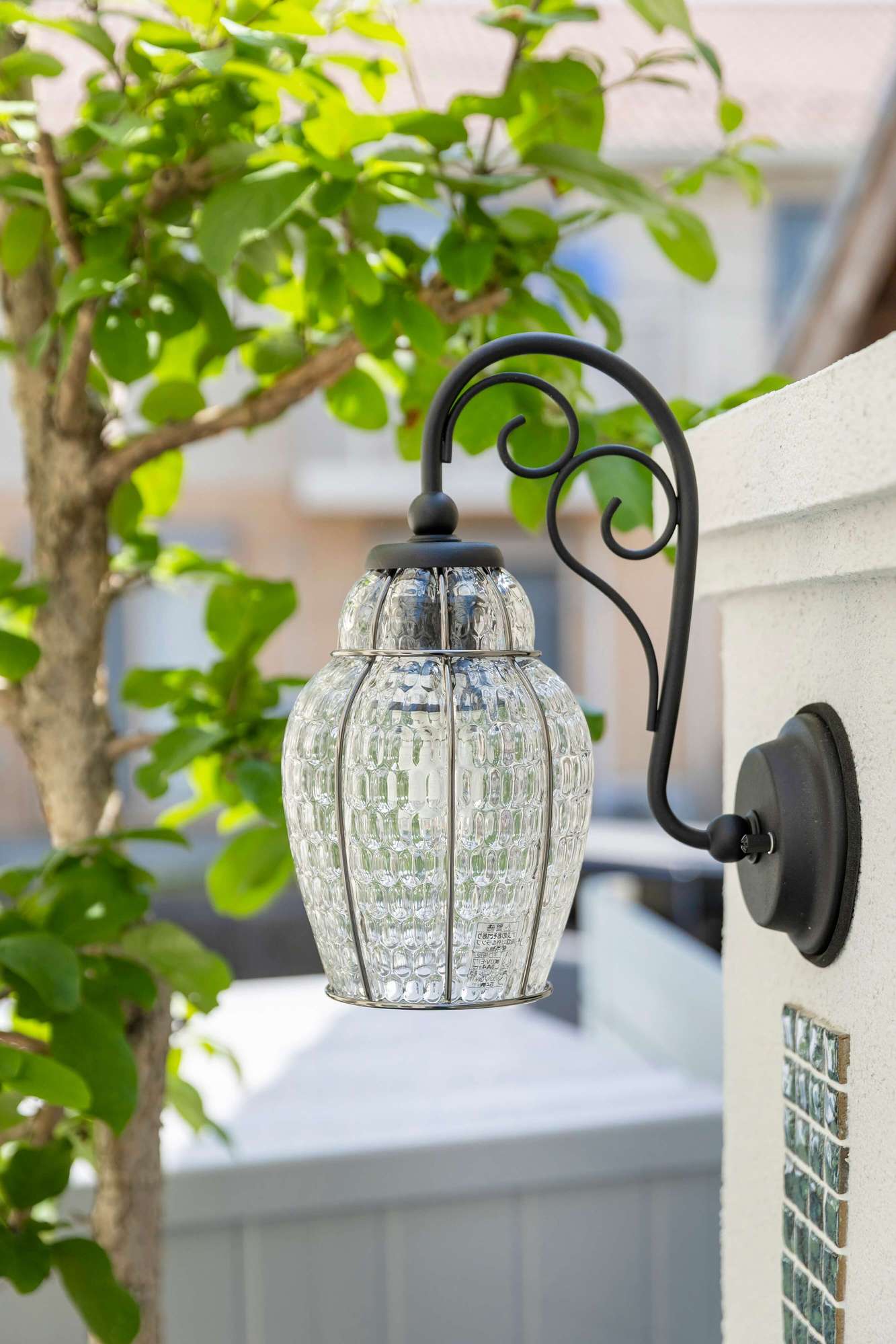 タイル タイルテラス かわいい おしゃれ プライベートガーデン テラス屋根 青 ブルー 愛知県 名古屋市 三井ホーム 外構 デザイン おすすめ