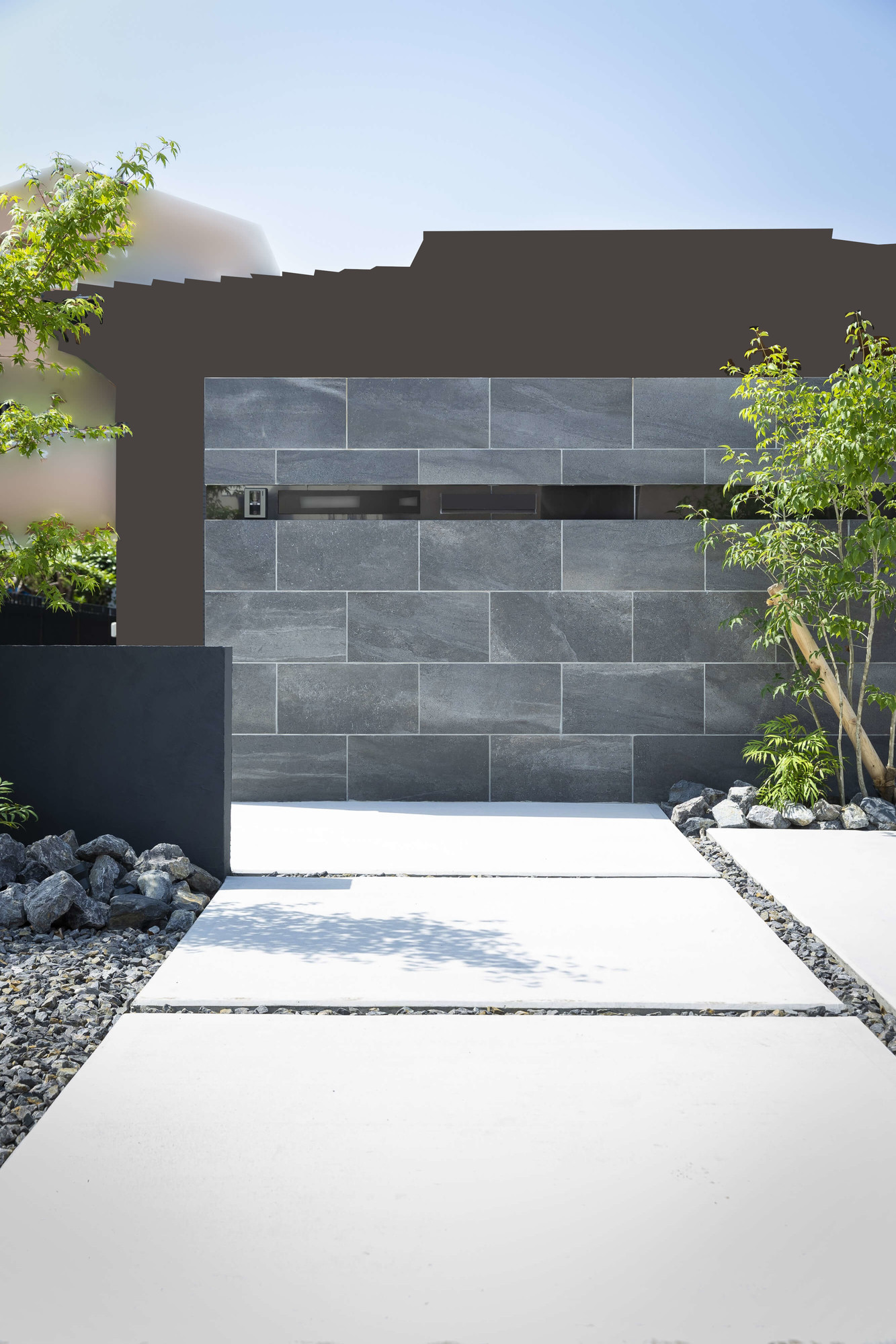 新築外構 シンプルモダン おしゃれ かっこいい 平屋住宅 アイ工務店 エクステリア 外構デザイン 愛知県 名古屋市 フェンス 目隠し