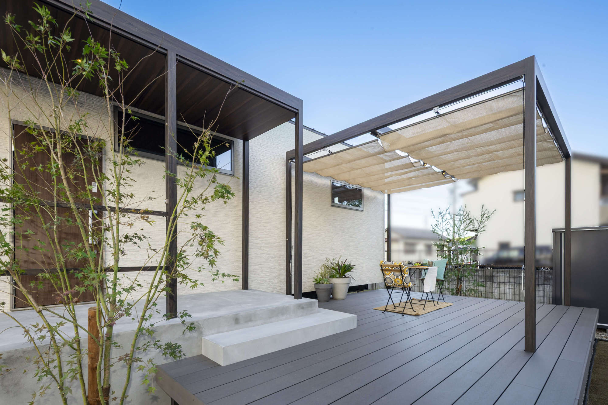 愛知県 新築外構 施工例 リゾート 外構 ガーデン トレーラーハウス レンタルスペース 別荘 パーゴラ ウッドデッキ おしゃれ ガーデンデザイン