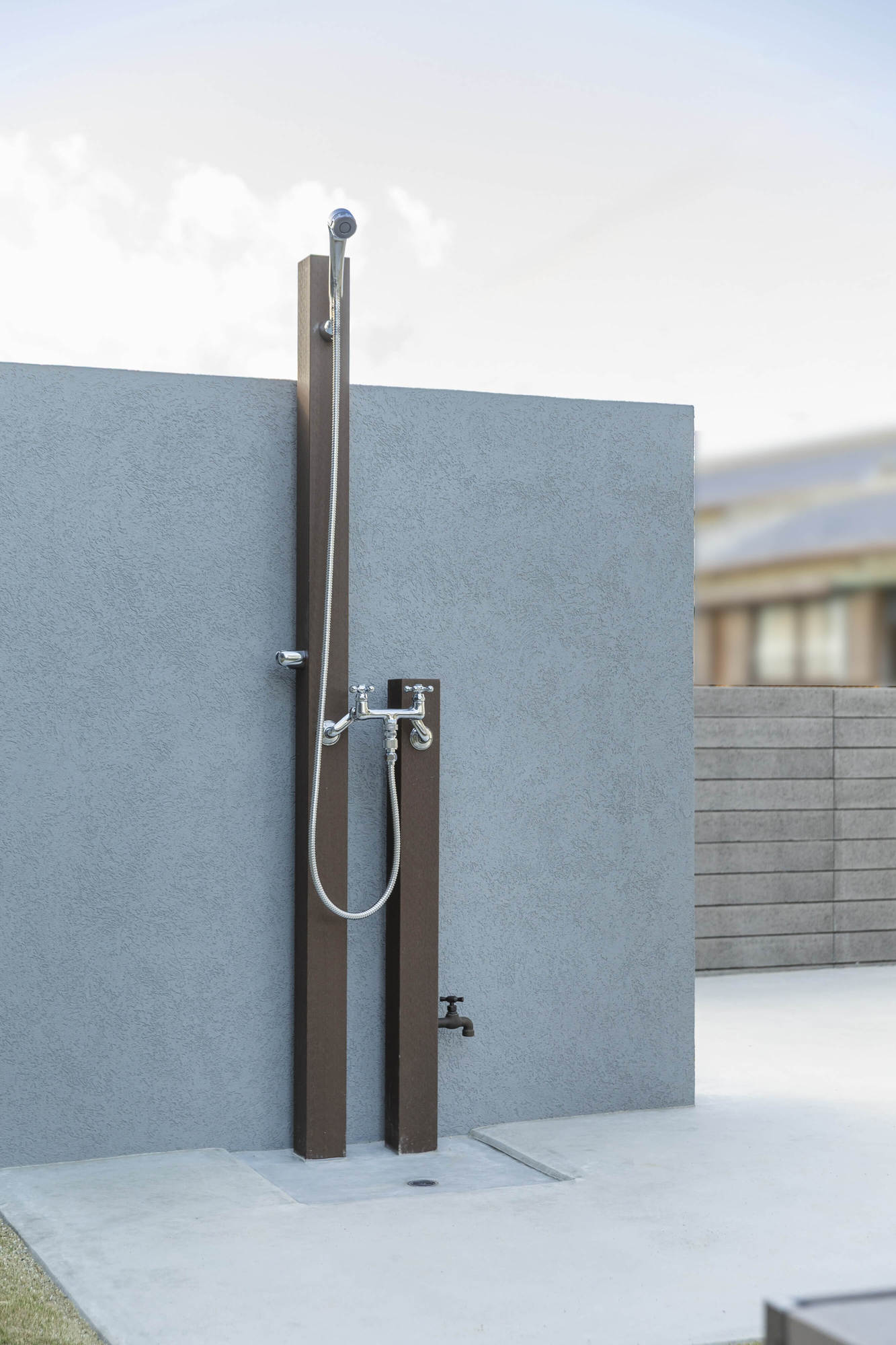 愛知県 新築外構 施工例 リゾート 外構 ガーデン トレーラーハウス レンタルスペース 別荘 パーゴラ ウッドデッキ おしゃれ ガーデンデザイン