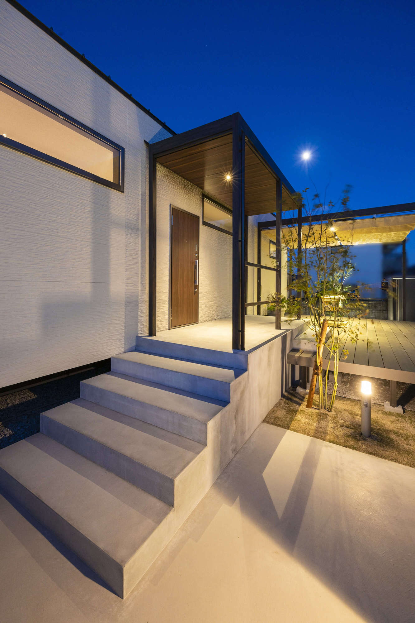 愛知県 新築外構 施工例 リゾート 外構 ガーデン トレーラーハウス レンタルスペース 別荘 パーゴラ ウッドデッキ おしゃれ ガーデンデザイン