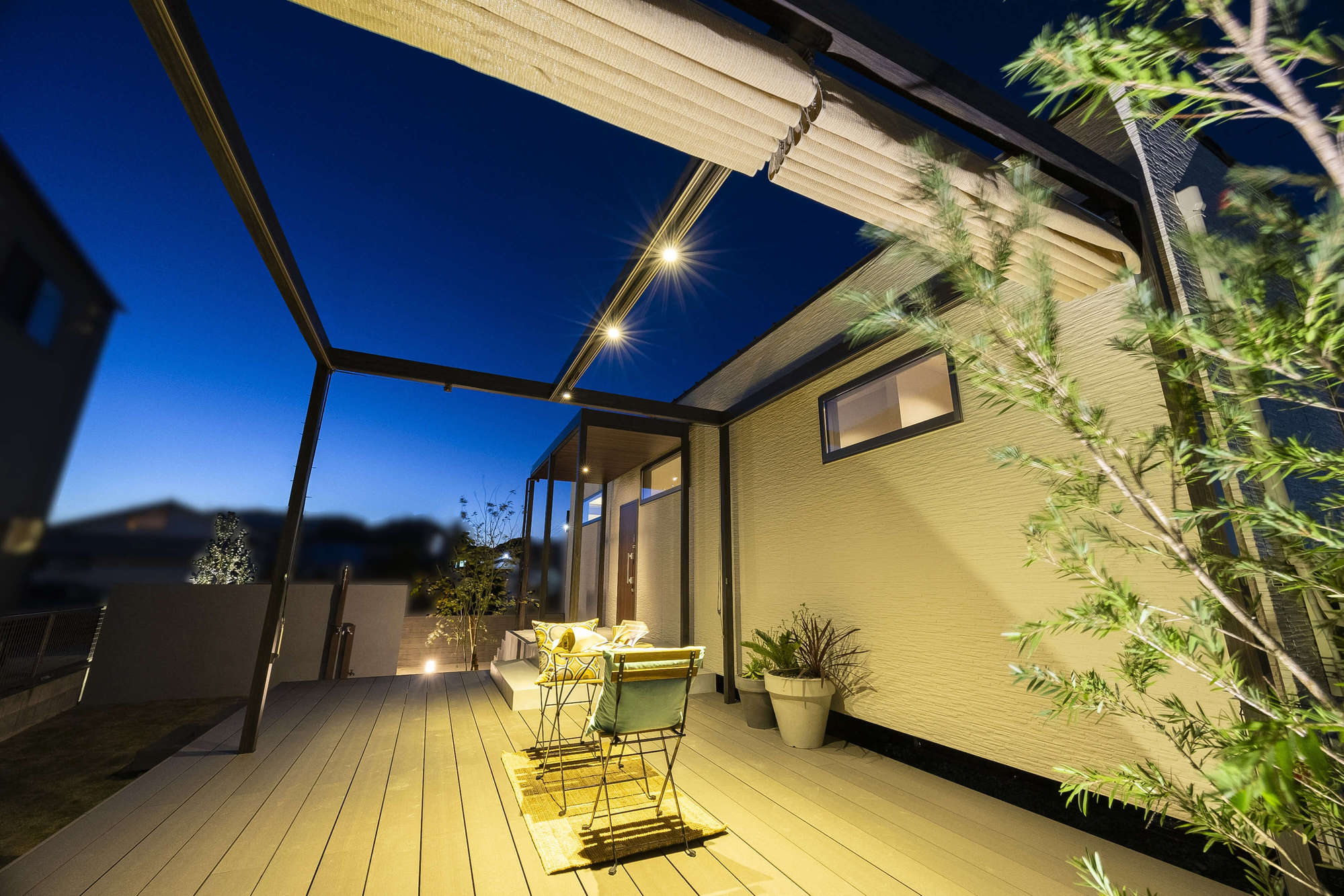 愛知県 新築外構 施工例 リゾート 外構 ガーデン トレーラーハウス レンタルスペース 別荘 パーゴラ ウッドデッキ おしゃれ ガーデンデザイン