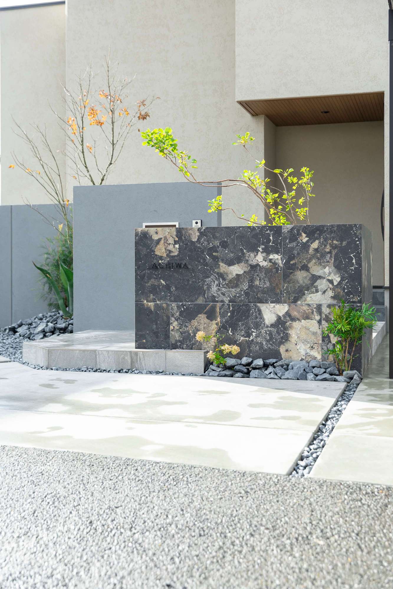 愛知県 名古屋市 一宮市 新築外構 おしゃれ かっこいい ドライガーデン タイル 高級感 住友林業