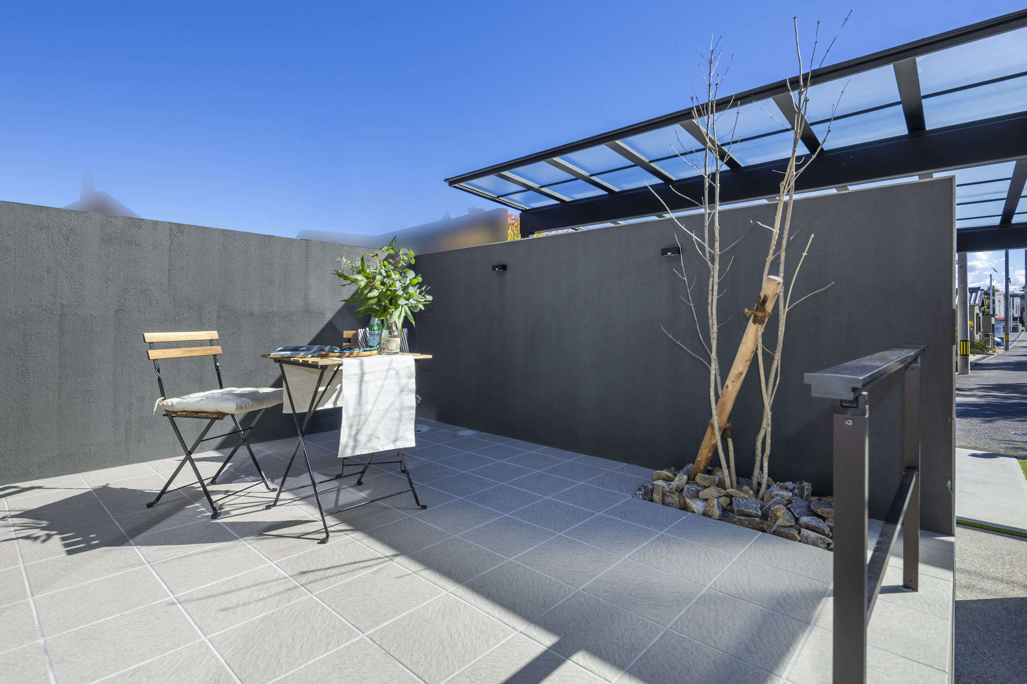 リフォーム リフォーム外構 外構リフォーム 愛知県 名古屋市 刈谷市 ガーデンデザイン ガーデンリビング ガーデンリフォーム カーポート おしゃれ かっこいい 高級感 タイルテラス ガーデンリビング