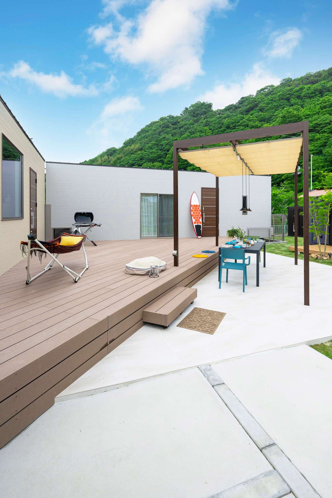 愛知県 名古屋市 南知多 リゾート 別荘 ドッグラン トレーラーハウス コンテナハウス ドッグガーデン ガーデンファニチャー パーゴラ ガーデンデザイン エクステリア