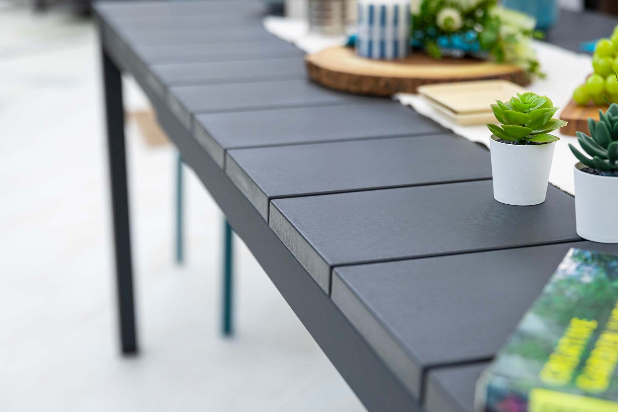 愛知県 名古屋市 南知多 リゾート 別荘 ドッグラン トレーラーハウス コンテナハウス ドッグガーデン ガーデンファニチャー パーゴラ ガーデンデザイン エクステリア