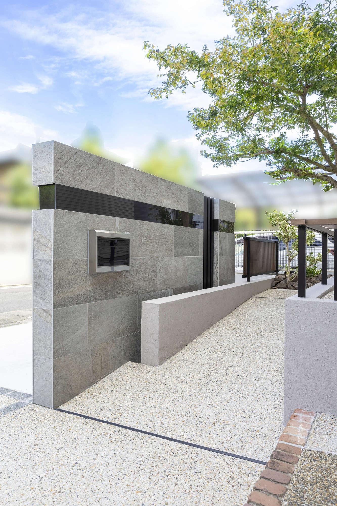 愛知県 名古屋市 外構 エクステリア リフォーム 駐車場 増設  スロープ 剪定 おしゃれ バリアフリー