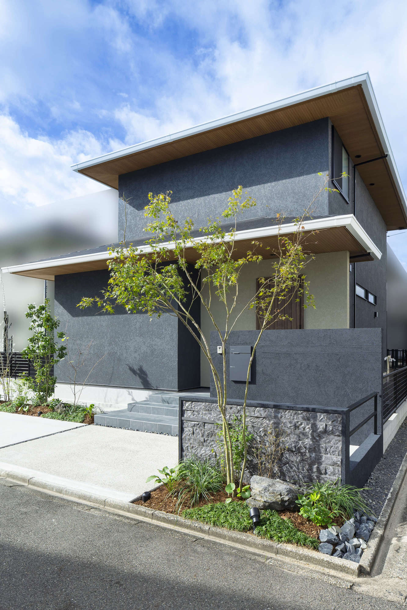 愛知県 名古屋市 新築外構 エクステリアデザイン 住友林業 角地 人工芝 ガーデンデザイン おしゃれ かっこいい モダン 和モダン ナチュラル 植栽