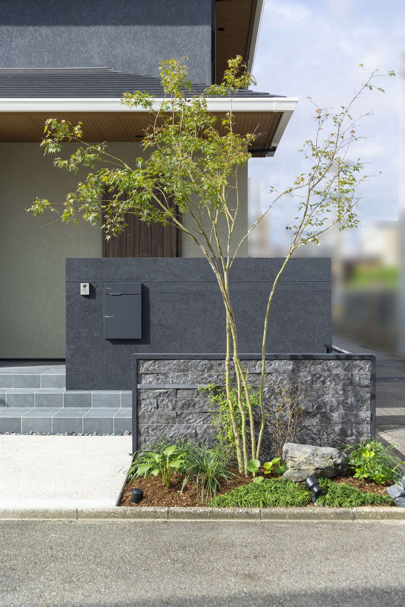 愛知県 名古屋市 新築外構 エクステリアデザイン 住友林業 角地 人工芝 ガーデンデザイン おしゃれ かっこいい モダン 和モダン ナチュラル 植栽