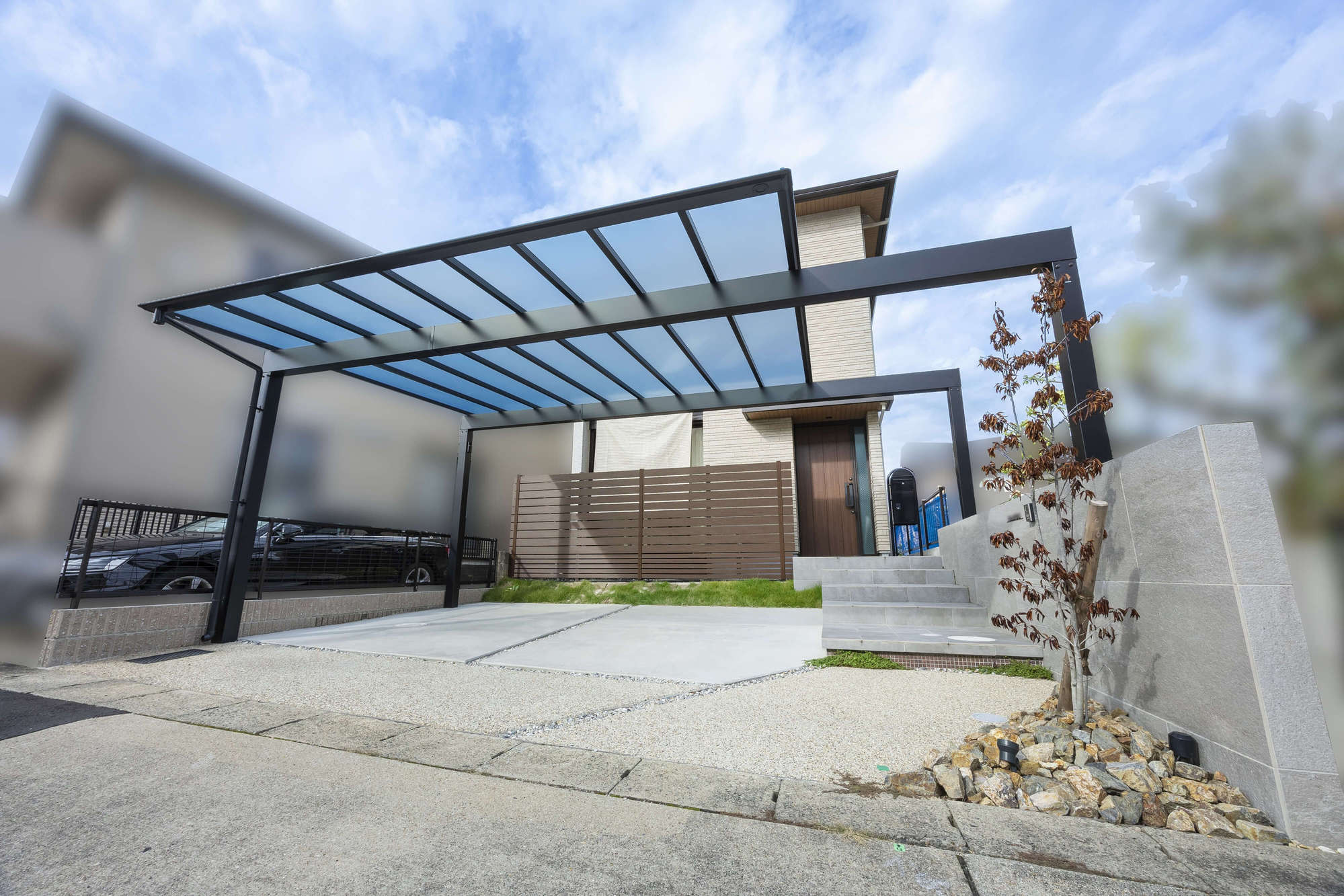 愛知県 名古屋 新築外構 ミサワホーム エクステリアデザイン ガーデンデザイン 門塀 カーポート 芝生 法面