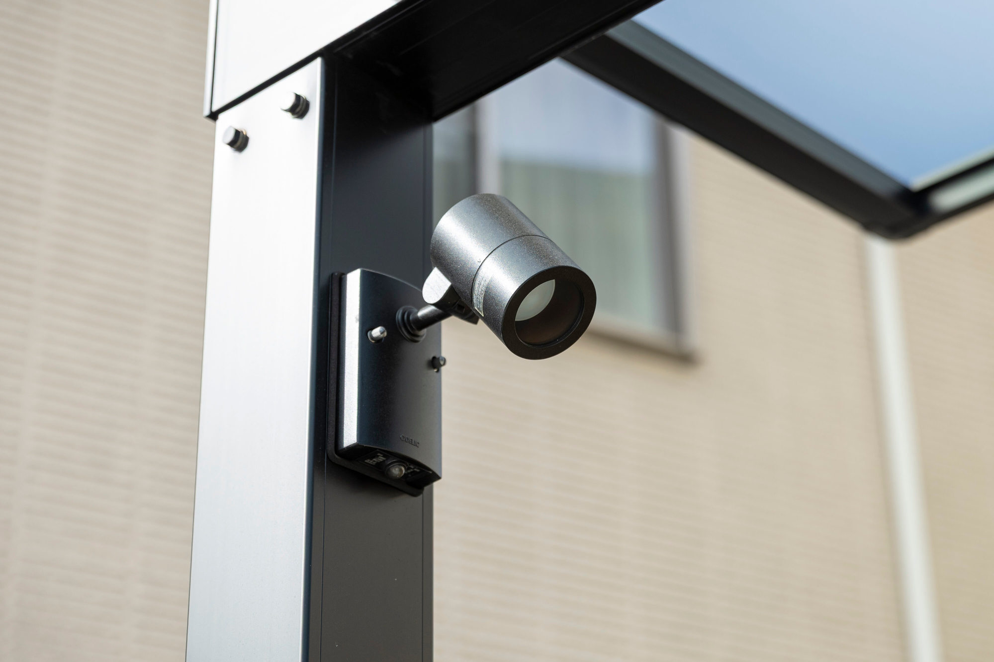 愛知県 名古屋 新築外構 ミサワホーム エクステリアデザイン ガーデンデザイン 門塀 カーポート 芝生 法面