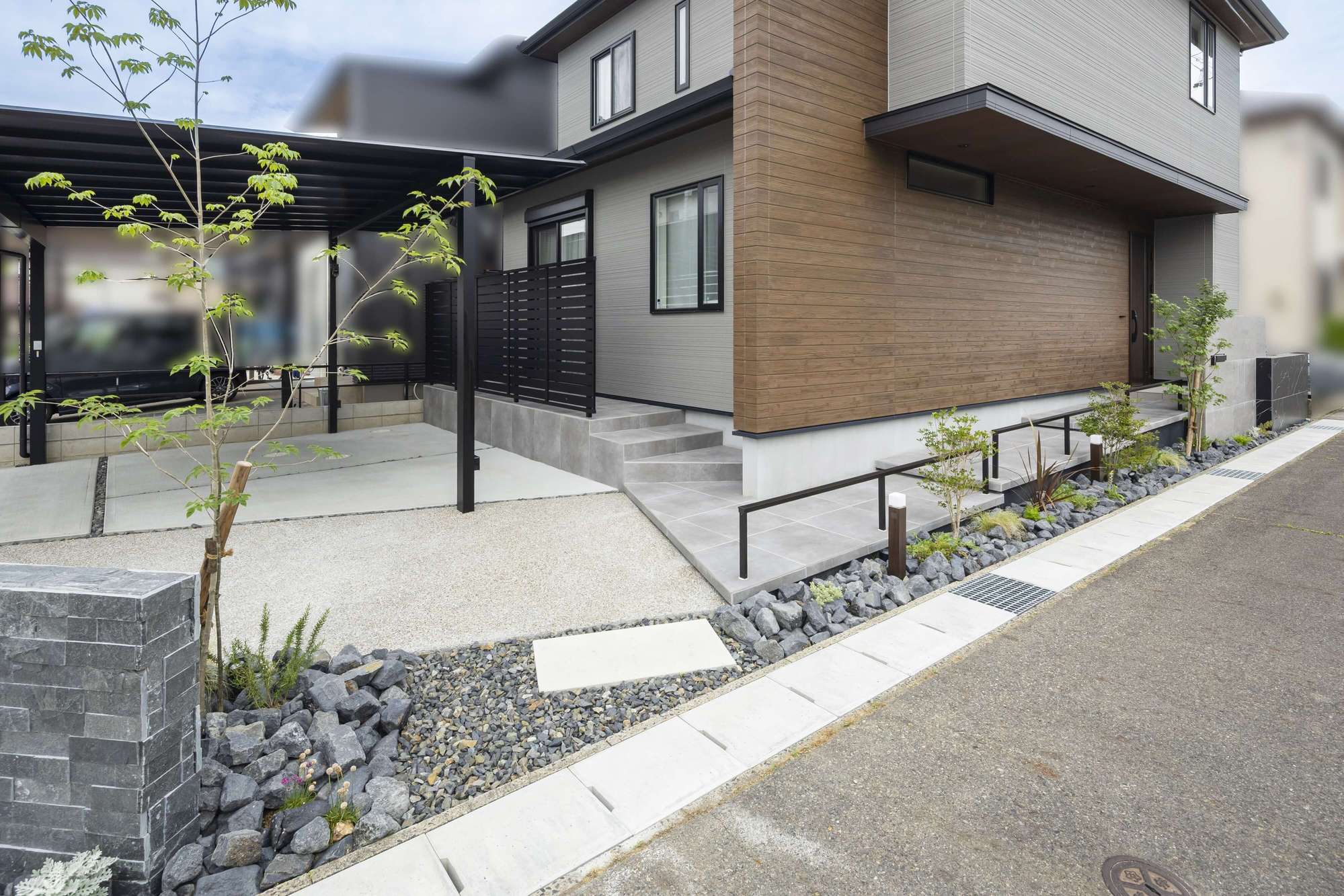 サーラ住宅 新築外構 エクステリア 角地 カーポート おしゃれ かっこいい アプローチ 愛知県 春日井市 名古屋市 エクステリアデザイン おすすめ 