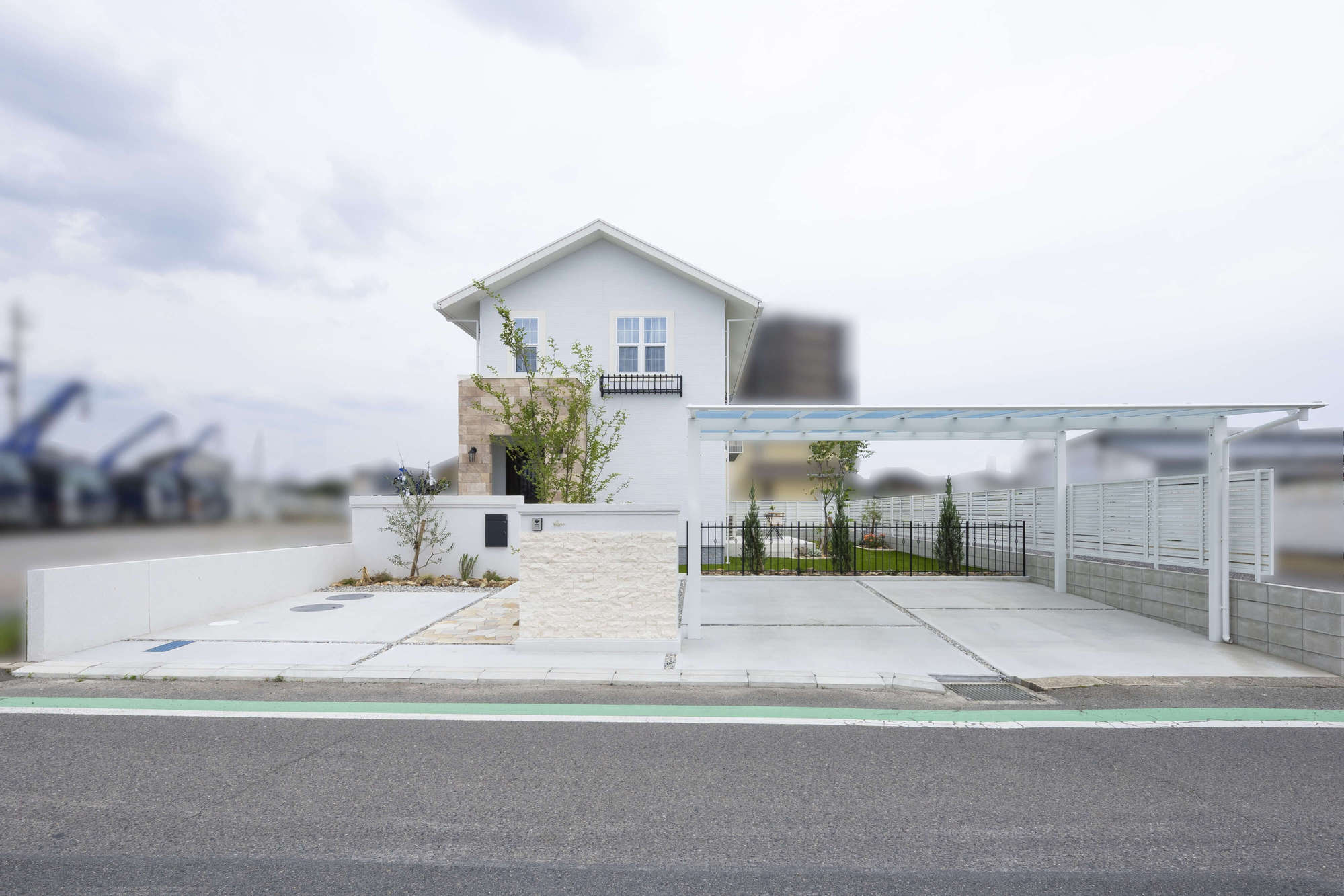新築外構 エクステリアデザイン カーポート 愛知県 春日井市 積水ハウス エレガント おしゃれ 高級感 かわいい ディズニー 自然石 人工芝 ホテルライク タイルテラス