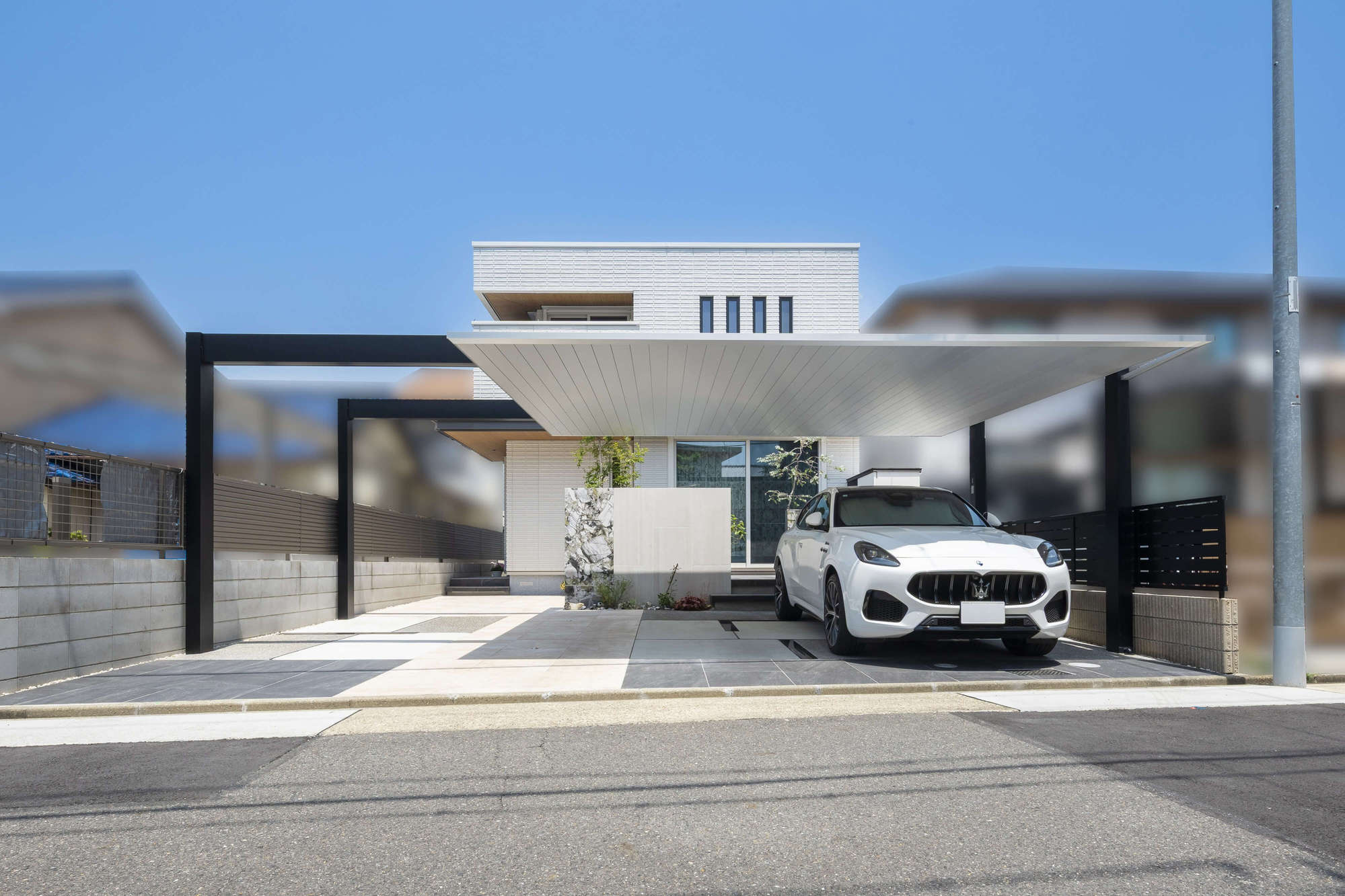 タイル 門まわり 外構 新築外構 積水ハウス エクステリア エクステリアデザイン おしゃれ かっこいい マーブル 愛知県 名古屋市 高級感 物置