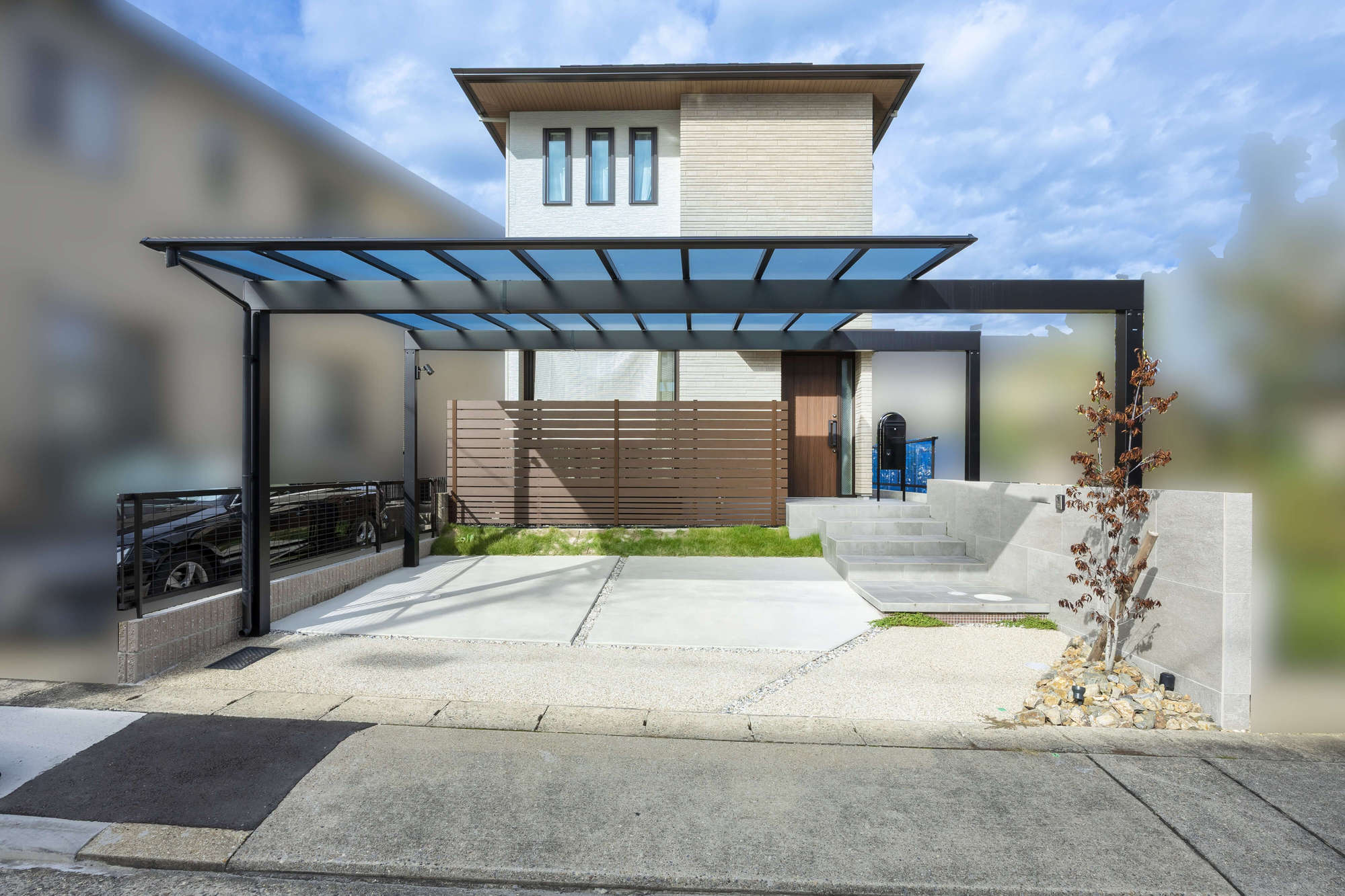 愛知県 名古屋 新築外構 ミサワホーム エクステリアデザイン ガーデンデザイン 門塀 カーポート 芝生 法面